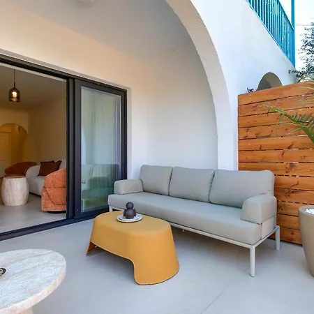 Dhalila - Stunning Garden By Vichy Holidays Paphos