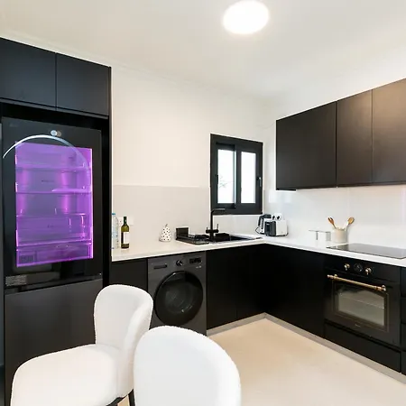 Apartment Dhalila - Stunning Garden By Vichy Holidays Paphos