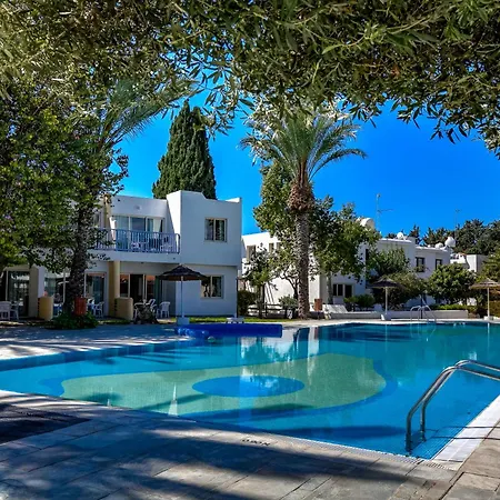 Dhalila - Stunning Garden By Vichy Holidays *