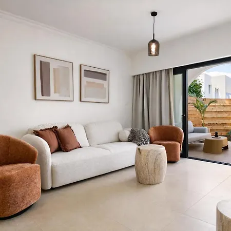 Dhalila - Stunning Garden By Vichy Holidays Apartment